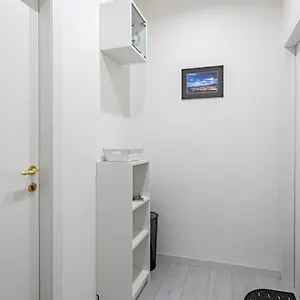 Quiet And Modern Apartamento